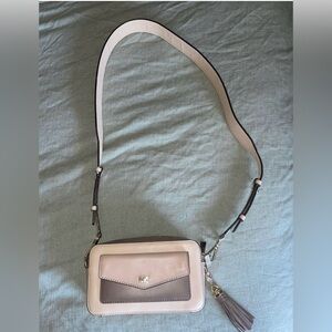 Michael kors camera crossbody